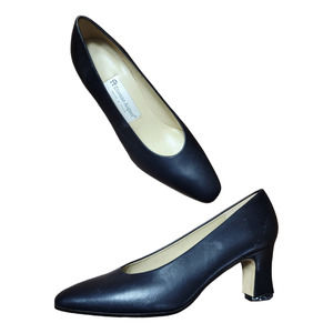 ETIENNE AIGNER Essex Womens Black Leather Round Toe Kitten Heel Pumps Sz. 7.5